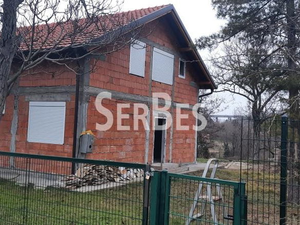 Kuća Prodaja Inđija  160 m2