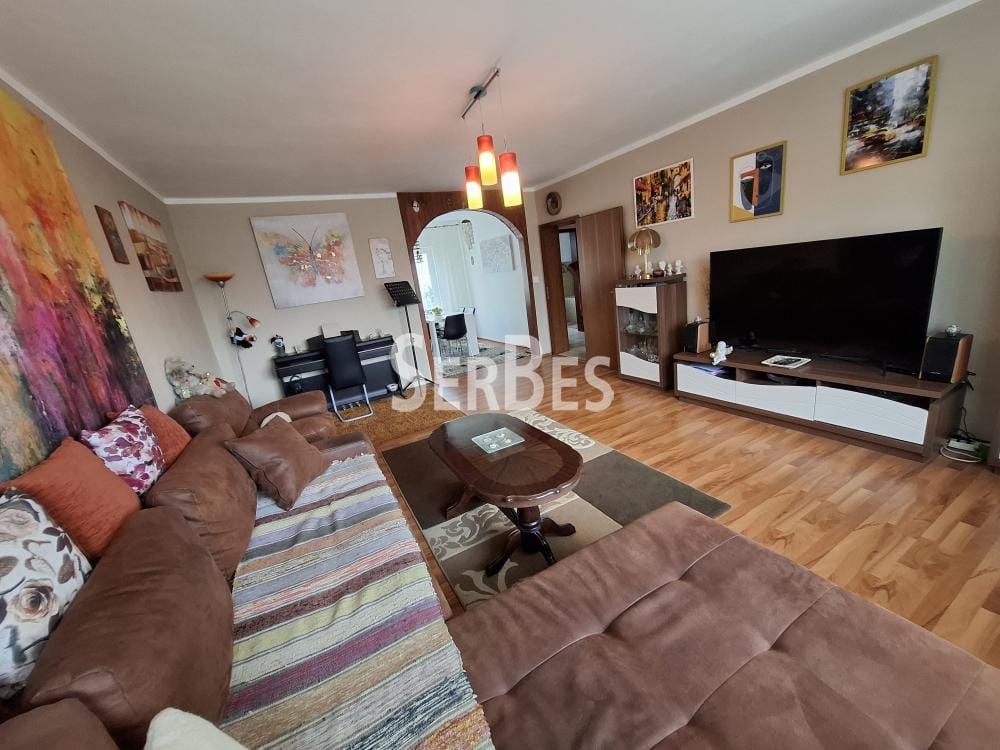Kuća Prodaja Novi Sad Kuća Prodaja Novi Sad Bocke 272 m2