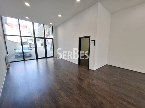 Lokal Izdavanje Novi Sad  128 m2