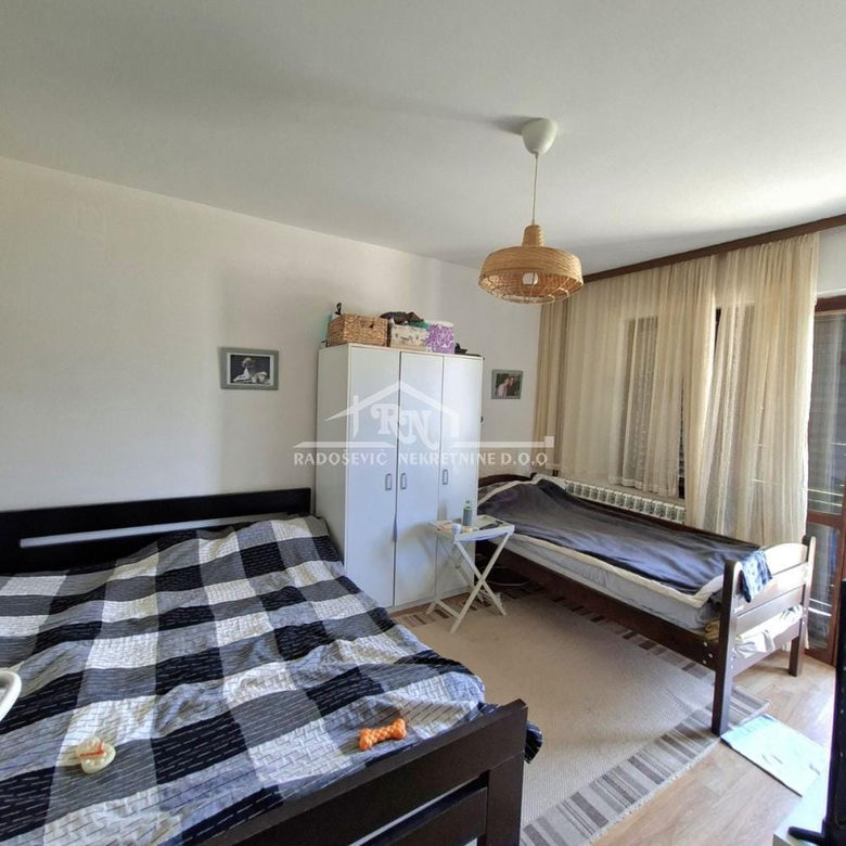 Kuća Prodaja Beograd Ripanj 208 m2
