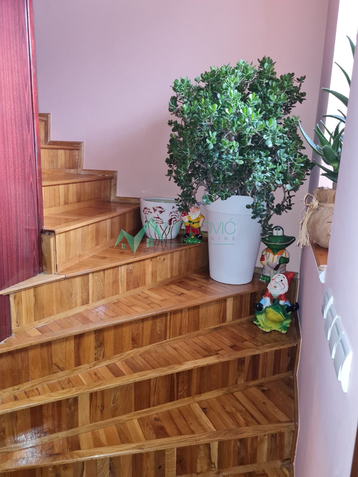 Kuća Prodaja Crvenka  260 m2