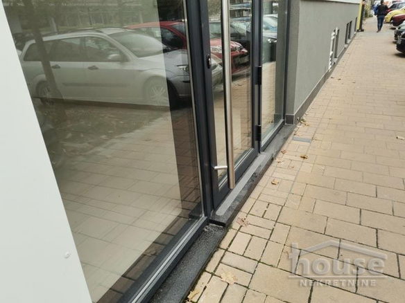 Lokal Prodaja Novi Sad  64 m2