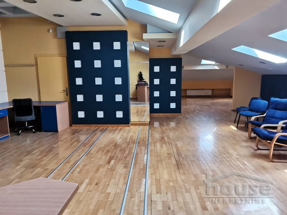 Lokal Izdavanje Novi Sad  110 m2