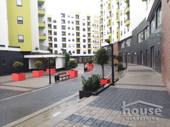 Garaža Izdavanje Novi Sad  12 m2