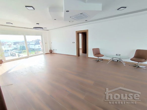 Lokal Izdavanje Novi Sad  250 m2