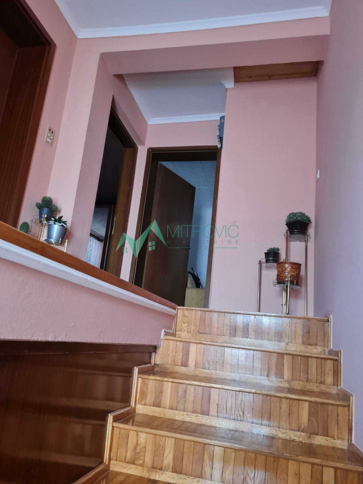 Kuća Prodaja Crvenka  260 m2
