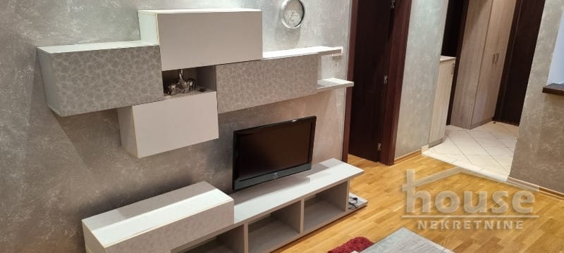 Stan Izdavanje Novi Sad  47 m2