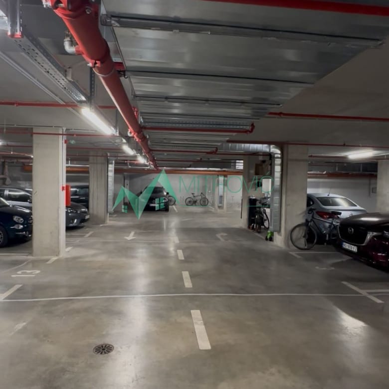 Garaža na prodaju, Stara Detelinara, Novi Sad, 17m², 24.000 €