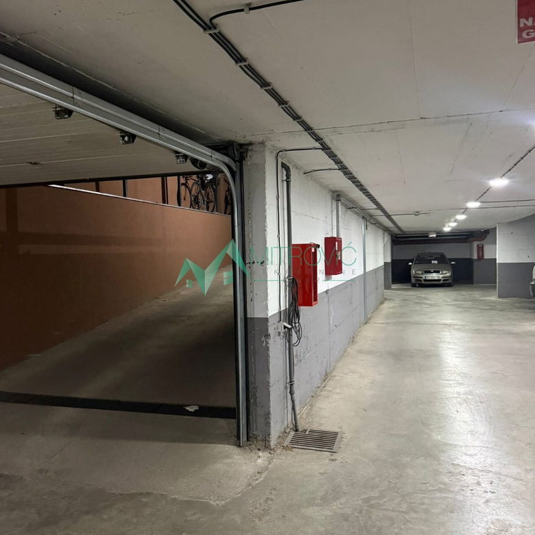 Garaža Prodaja Novi Sad  16 m2
