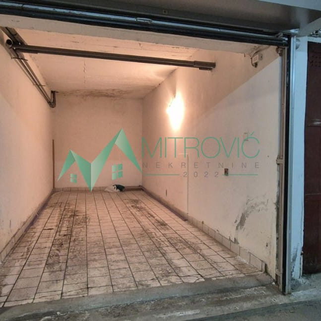 Garaža Prodaja Novi Sad  17 m2