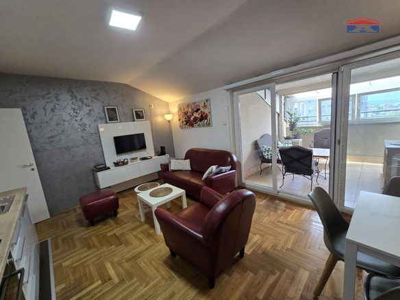 Stan Prodaja Novi Sad  75 m2