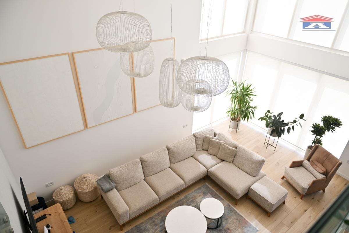 Kuća Prodaja Novi Sad  360 m2