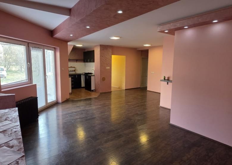 Kuća na prodaju, Bukovac, Novi Sad, 312m², 155.000 €