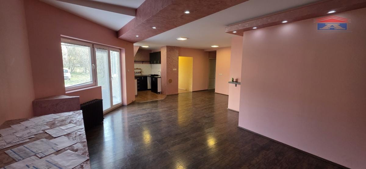 Kuća Prodaja Novi Sad  312 m2