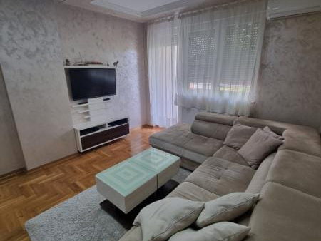 Stan Prodaja Novi Sad  59 m2