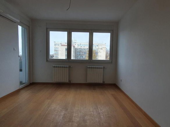 Stan Prodaja Novi Sad  60 m2