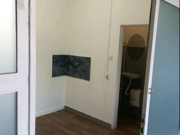Lokal Izdavanje Novi Sad  10 m2