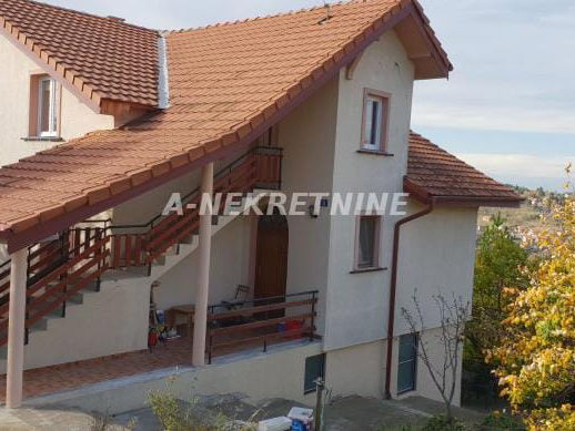 Stan Izdavanje Novi Sad  80 m2