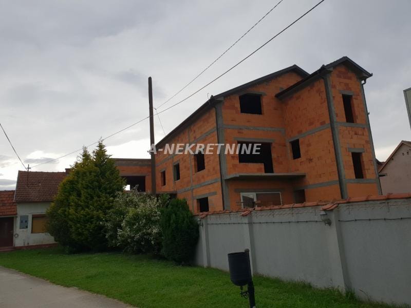 Kuća Prodaja Novi Sad Kuća Prodaja Novi Sad 900 m2