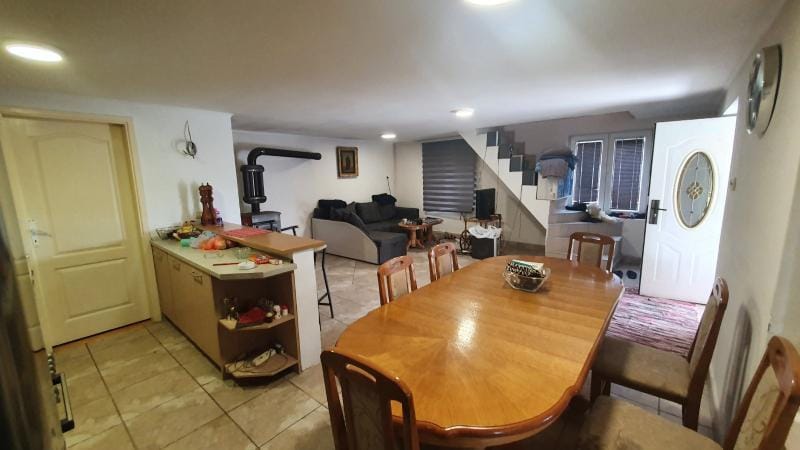 Kuća Prodaja Novi Sad  168 m2