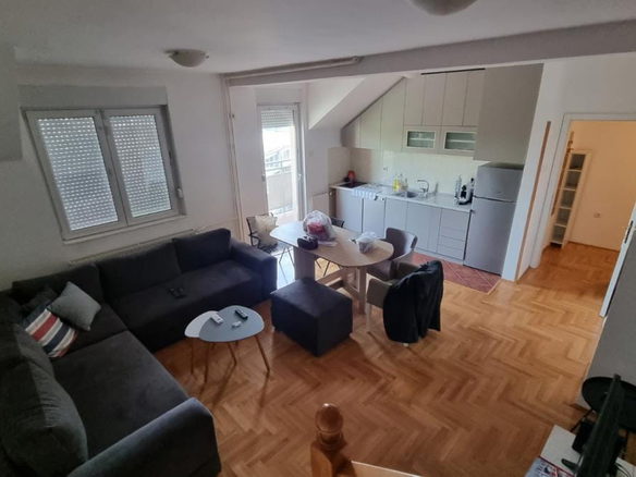 Stan Prodaja Novi Sad  66 m2