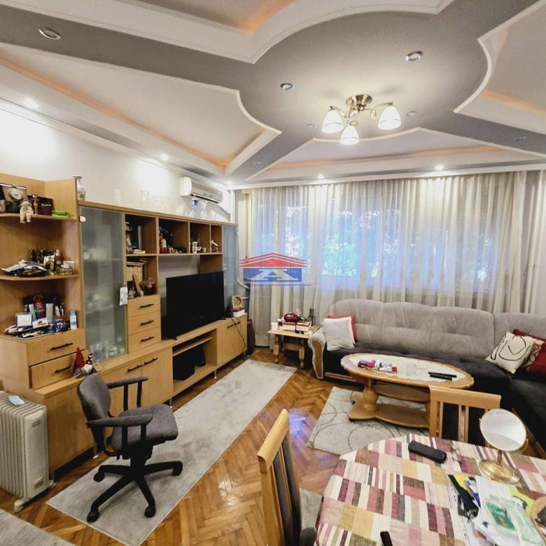 Stan Prodaja Novi Sad  87 m2