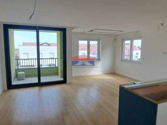 Stan Prodaja Novi Sad  112 m2