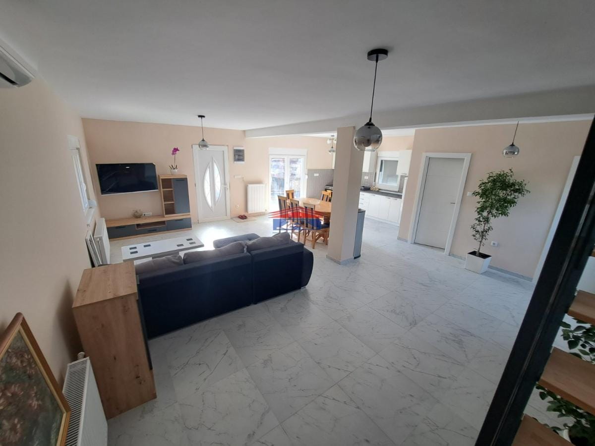 Kuća Prodaja Novi Sad  120 m2