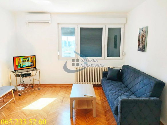 Stan Izdavanje Beograd Centar (Savski Venac) 45 m2