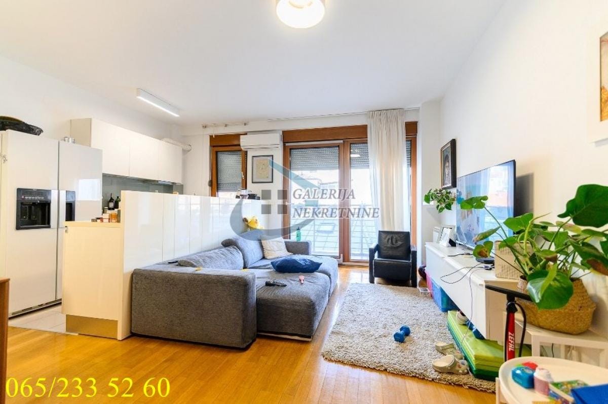 Stan Prodaja Beograd Stan Prodaja Beograd Cvetni Trg 65 m2