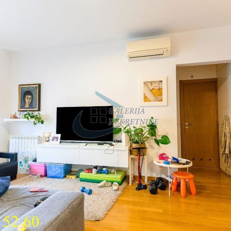 Stan Prodaja Beograd Cvetni Trg 65 m2