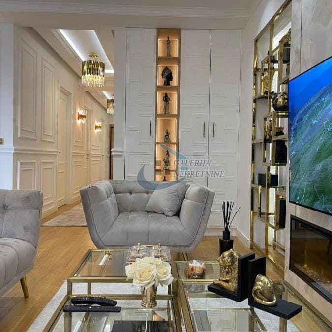 Stan Prodaja Beograd Dedinje 175 m2