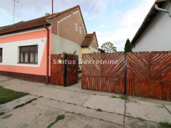 Kuća Prodaja Temerin  229 m2