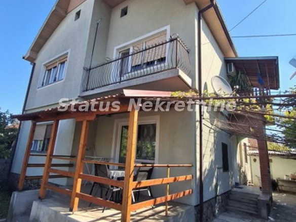 Kuća Prodaja Novi Sad  185 m2