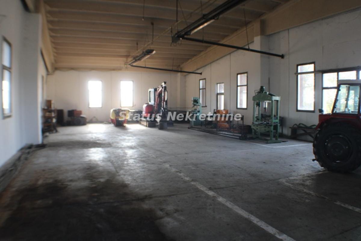 Lokal Izdavanje Temerin  590 m2