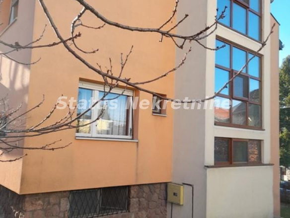 Kuća Prodaja Novi Sad  360 m2