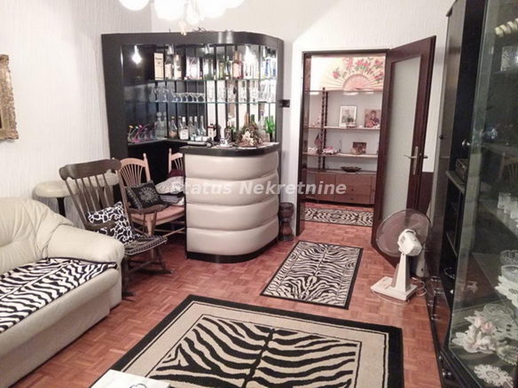 Stan Prodaja Novi Sad  64 m2