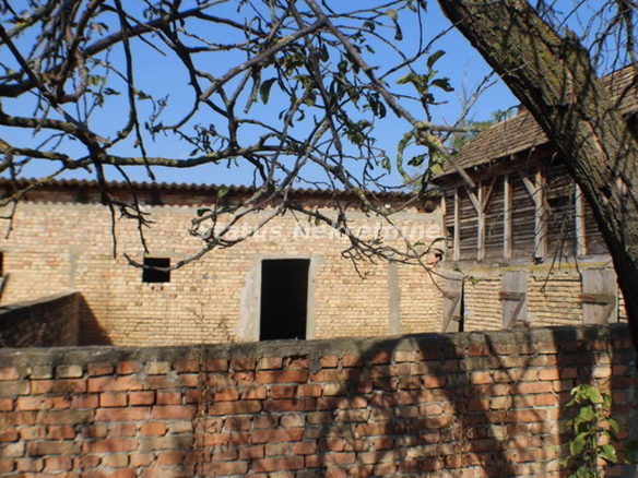 Kuća Prodaja Irig  97.65 m2