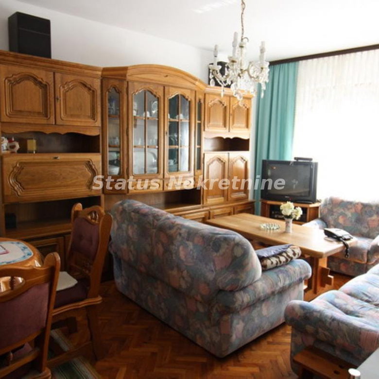 Kuća Prodaja Zrenjanin  332 m2