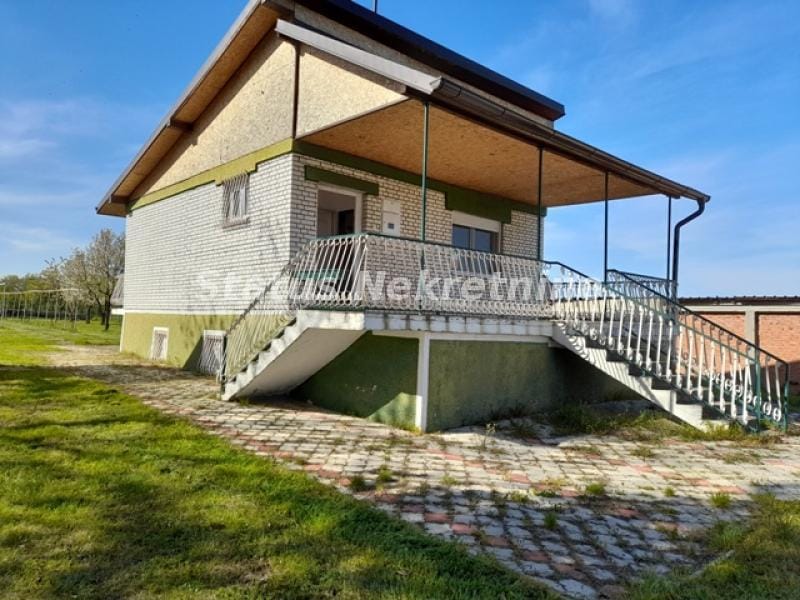 Kuća Prodaja Sremski Karlovci Kuća Prodaja Sremski Karlovci 134 m2