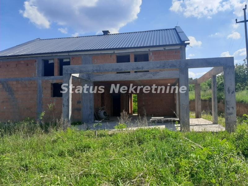 Kuća Prodaja Novi Sad  300 m2