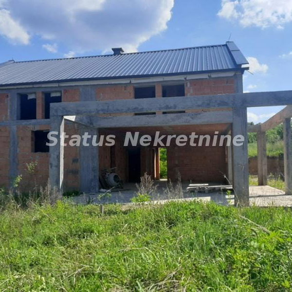 Kuća Prodaja Novi Sad  300 m2
