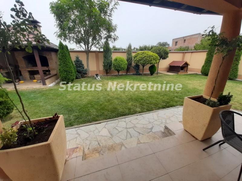 Kuća Prodaja Novi Sad Kuća Prodaja Novi Sad 582 m2