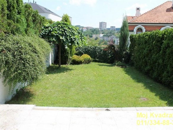 Kuća Prodaja Beograd Dedinje 215 m2
