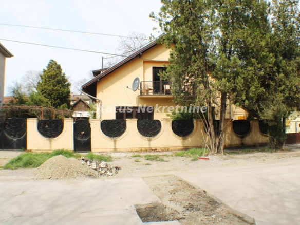 Kuća Prodaja Bečej  120 m2