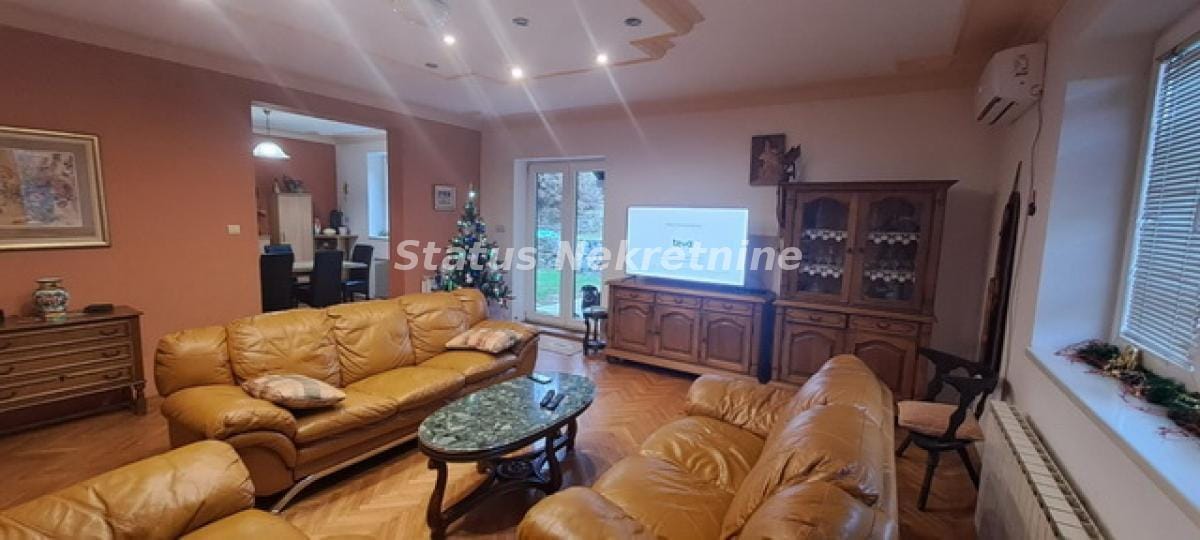 Kuća Prodaja Novi Sad  348 m2