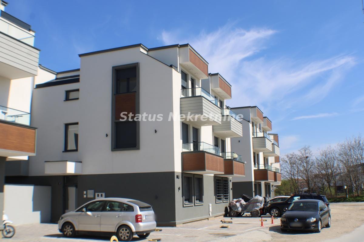 Stan Prodaja Novi Sad  77 m2