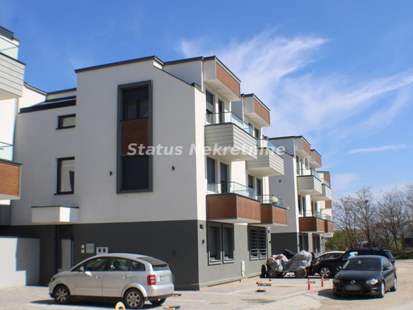 Stan Prodaja Novi Sad  77 m2