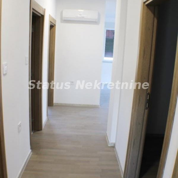 Stan Prodaja Novi Sad  77 m2