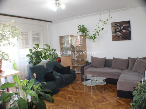 Stan Prodaja Novi Sad  77 m2